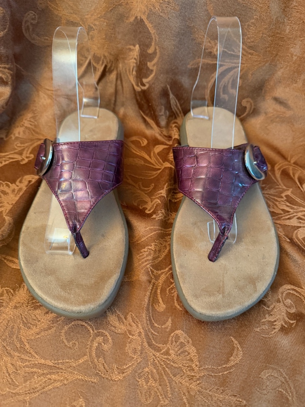 A2 by Aerosoles Purple Thong Sandals Faux Croc Texture Sz 8.5
